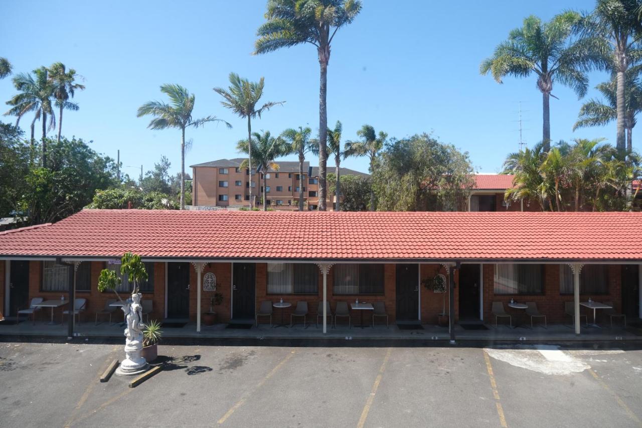 Sapphire Palms Motel Entrance Exteriör bild