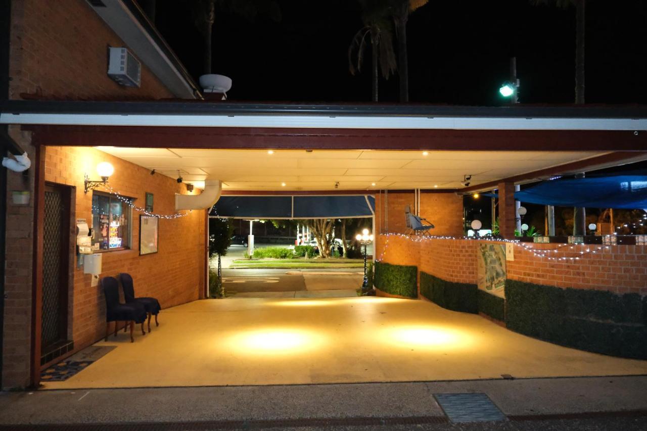 Sapphire Palms Motel Entrance Exteriör bild